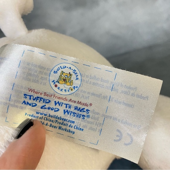 Hello Kitty Sanrio Build a Bear Workshop White 18” Large Plush Toy (No Bow) 2013 - Picture 7 of 8